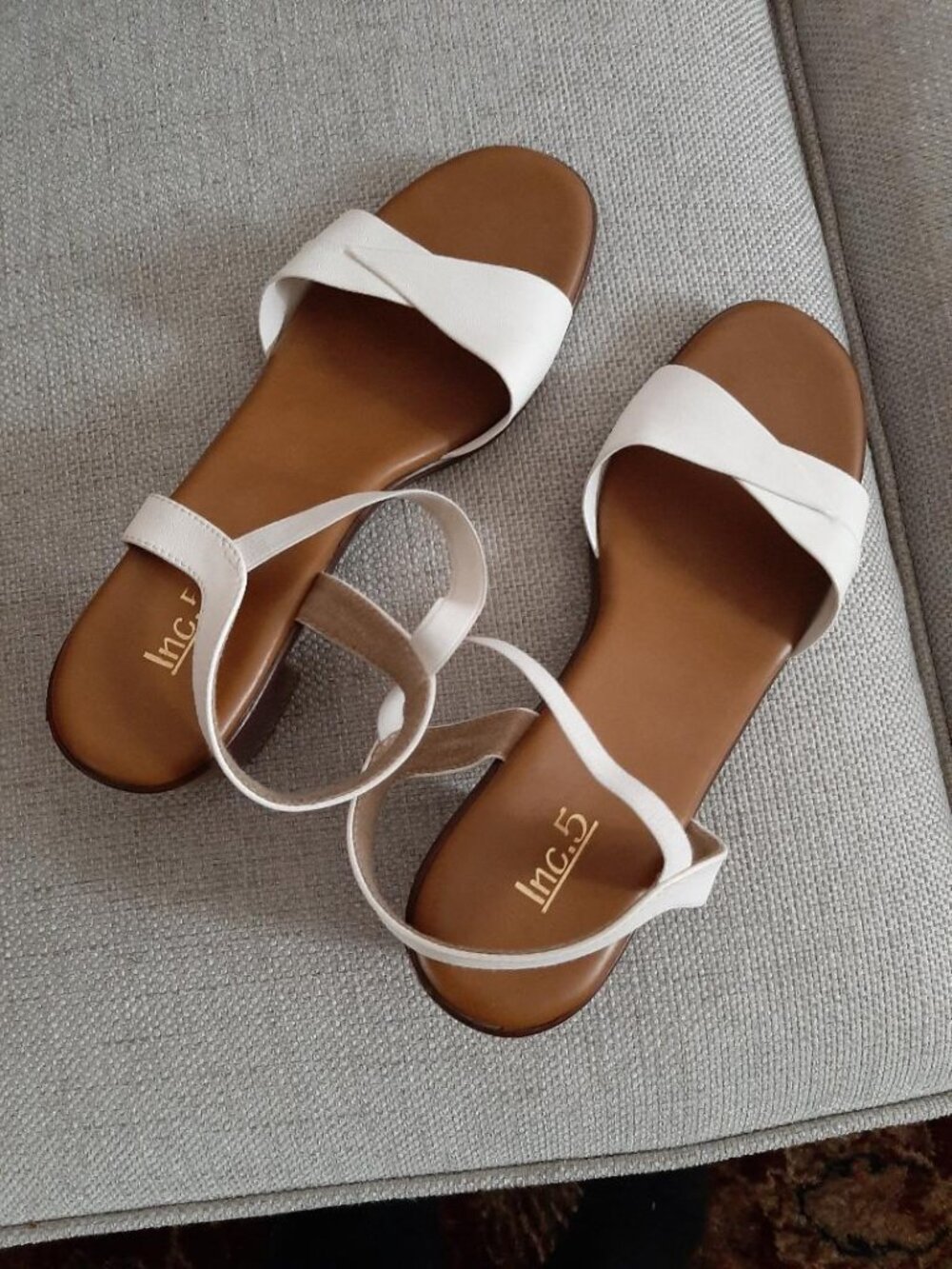 White strappy sandels  (Inc.5)  size 40 - size 9 womens NEW